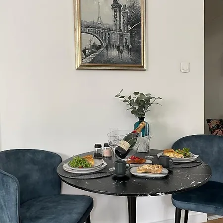 Number4 Apartment *